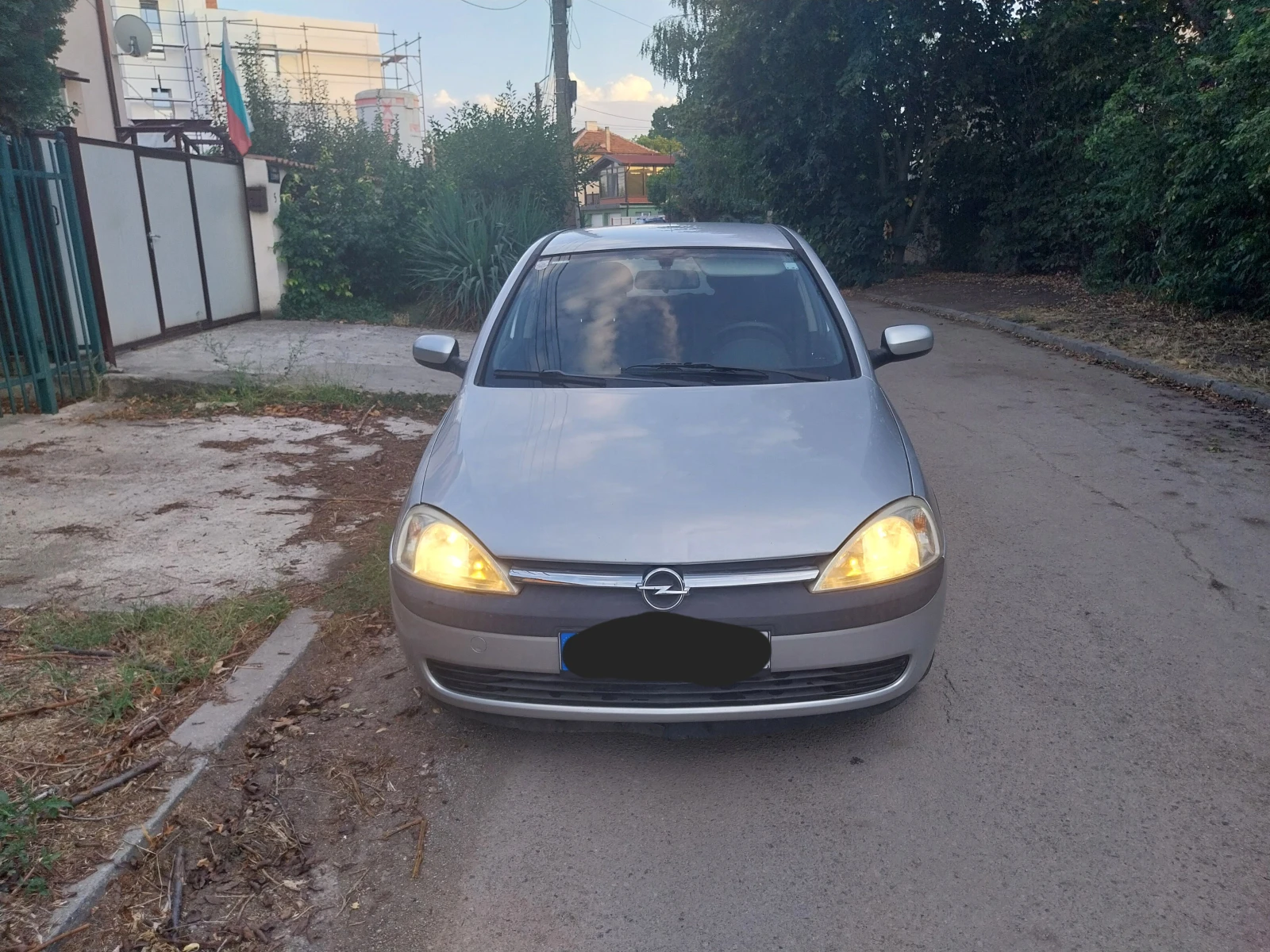 Opel Corsa 1.2 клима  гаражен , снимка 4 - Автомобили и джипове - 55878608