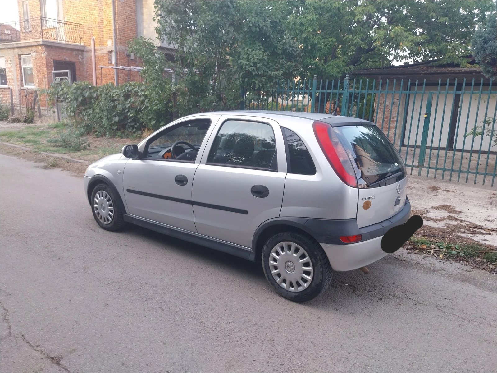 Opel Corsa 1.2 клима  гаражен , снимка 3 - Автомобили и джипове - 55878608