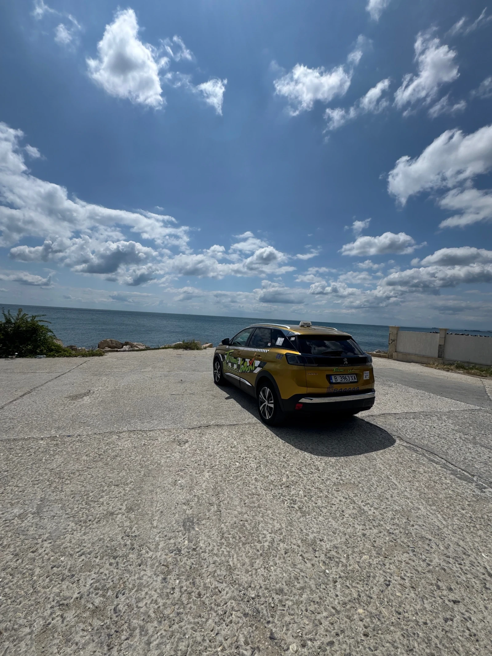 Peugeot 3008 1.5, снимка 14 - Автомобили и джипове - 55892425
