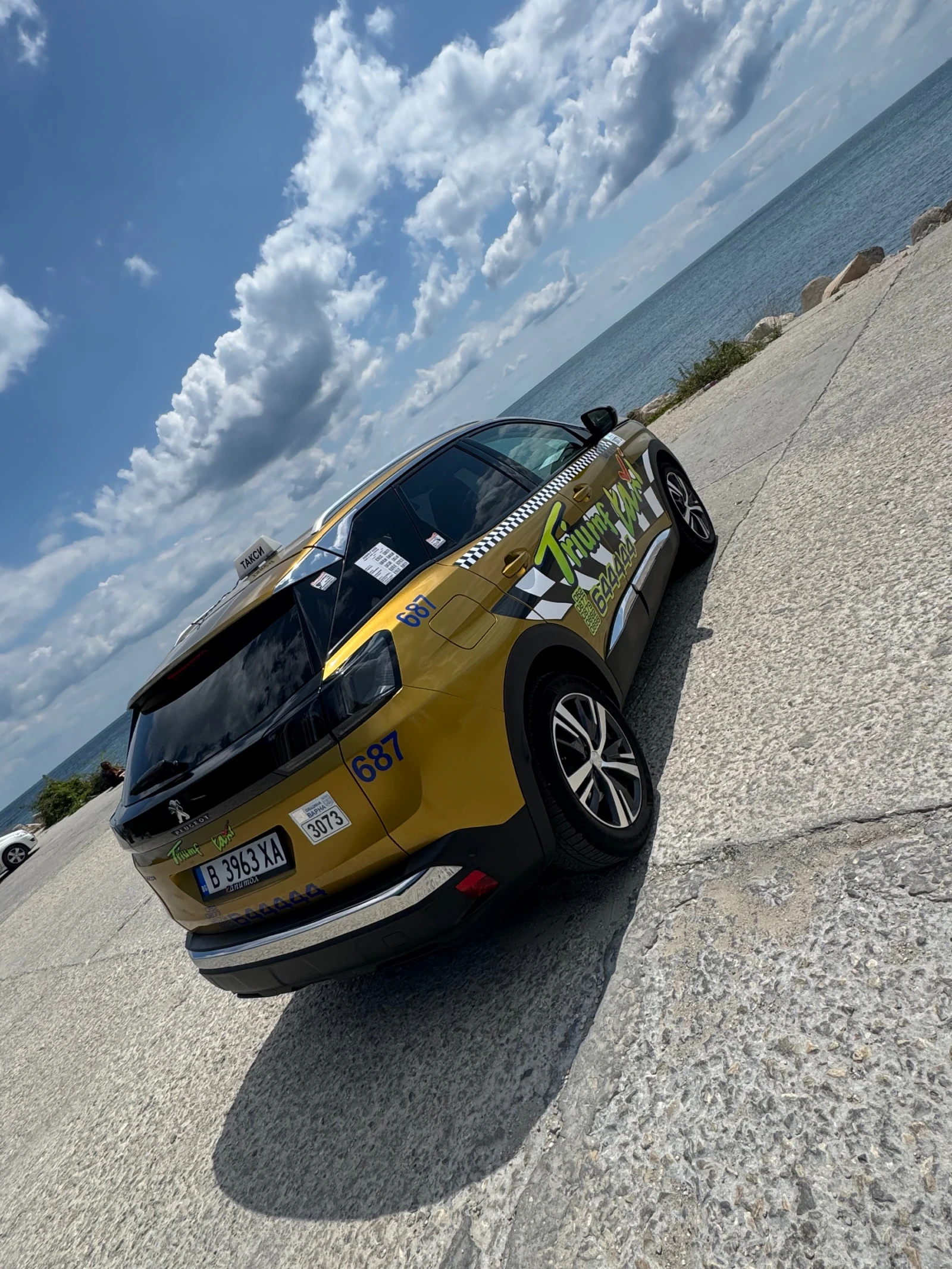 Peugeot 3008 1.5, снимка 9 - Автомобили и джипове - 55892425