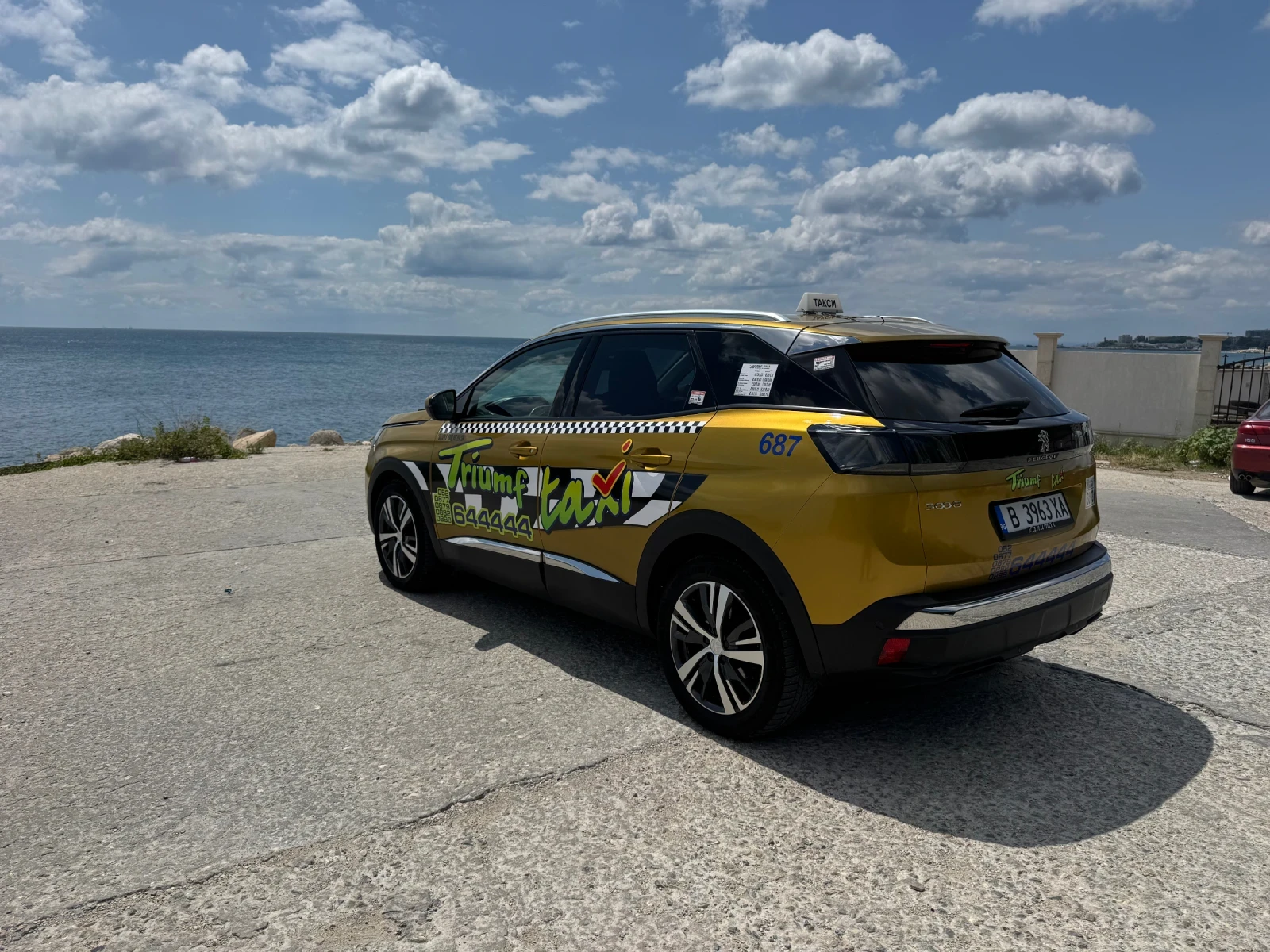 Peugeot 3008 1.5, снимка 16 - Автомобили и джипове - 55892425