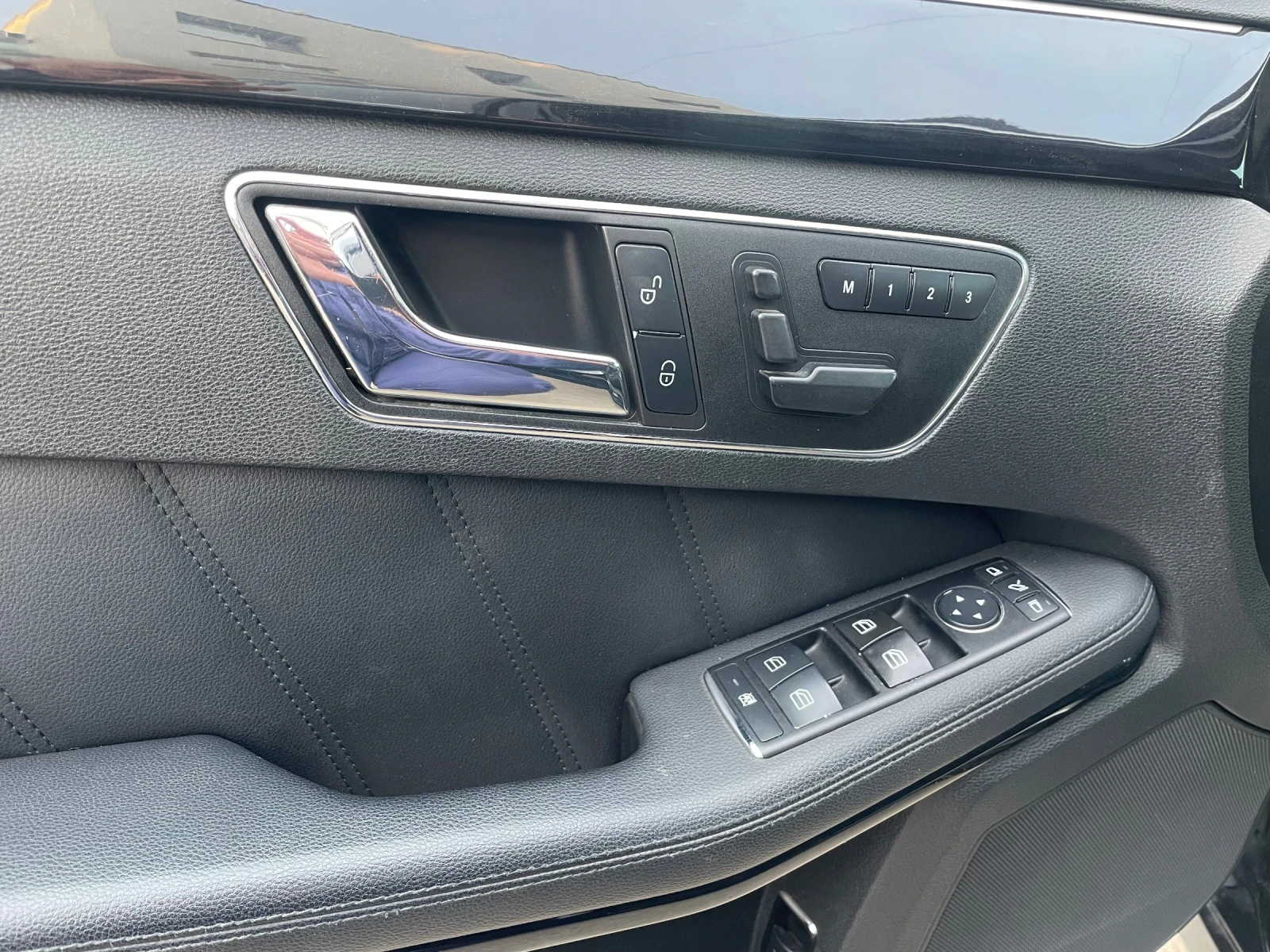 Mercedes-Benz E 350, снимка 16 - Автомобили и джипове - 56117973
