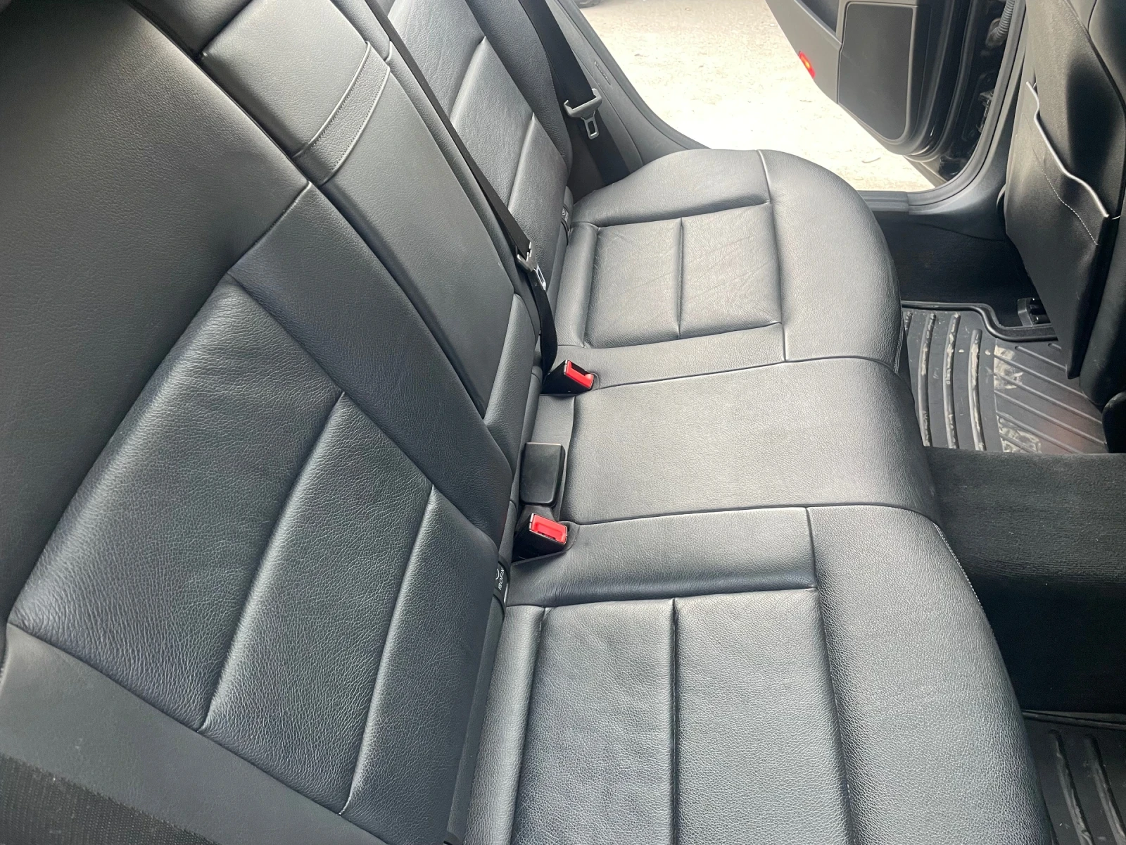 Mercedes-Benz E 350, снимка 11 - Автомобили и джипове - 56117973