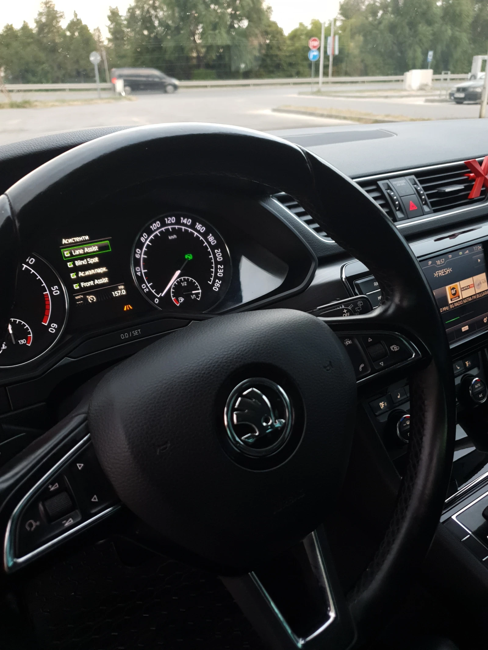Skoda Superb 2.0tdi Style 4x4 190k.с, снимка 11 - Автомобили и джипове - 56226841