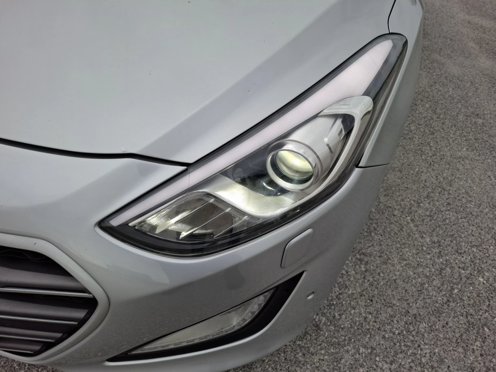 Hyundai I30 1.6CRDi* Premium* Camera* Navi* Keyless* Face* 6ск, снимка 15 - Автомобили и джипове - 56252684