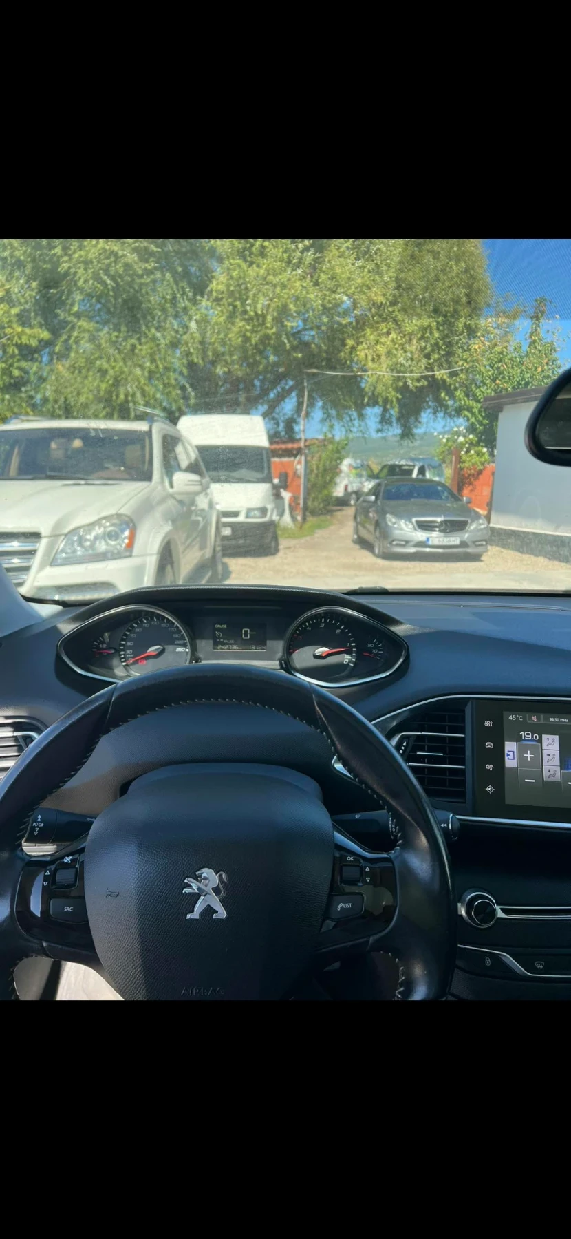 Peugeot 308 1.6HDI | Панорама | Кожа | Подгрев | Реални км, снимка 12 - Автомобили и джипове - 56253642