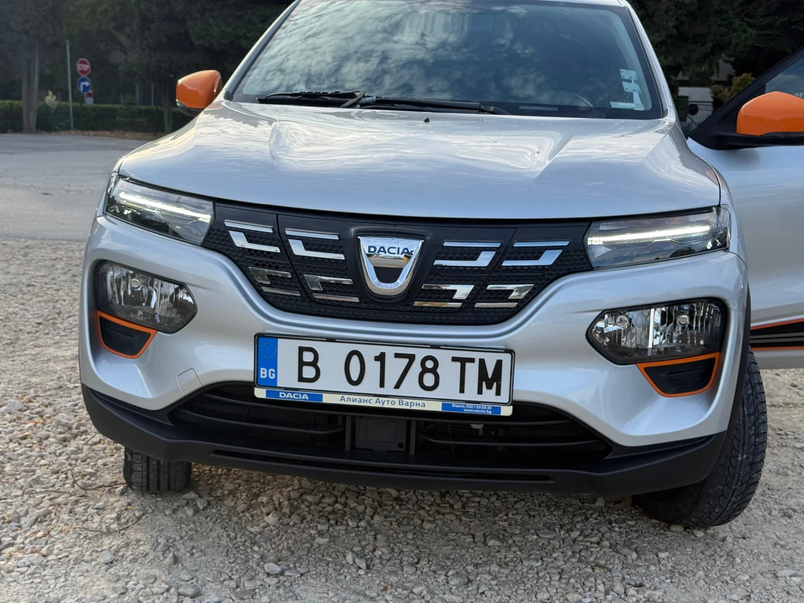 Dacia Spring, снимка 4 - Автомобили и джипове - 56372848