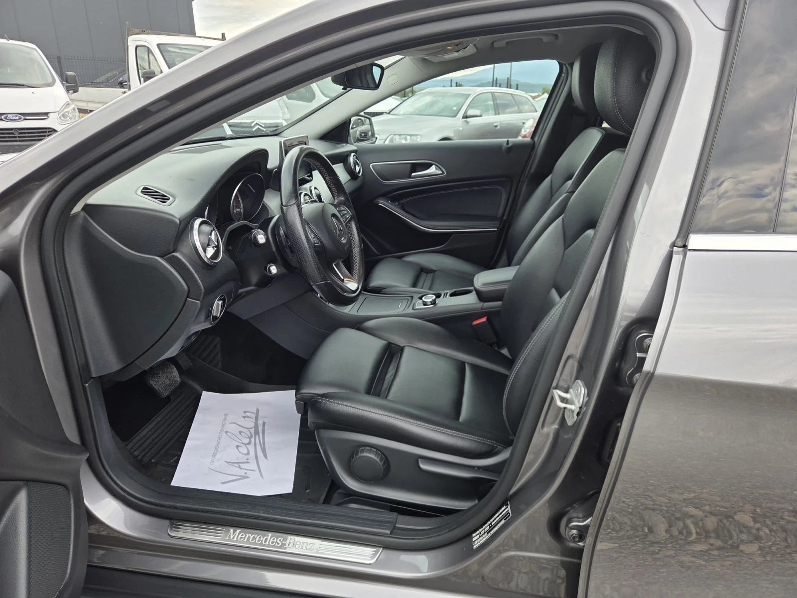 Mercedes-Benz GLA 180 cdi, снимка 7 - Автомобили и джипове - 56733216