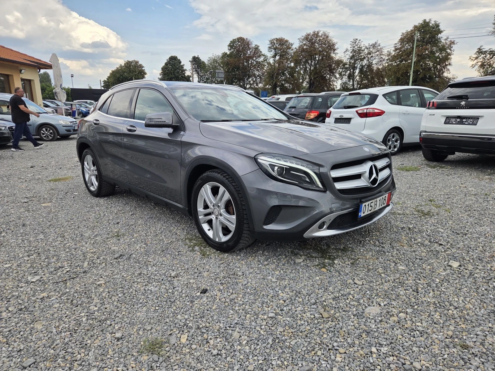 Mercedes-Benz GLA 180 cdi, снимка 3 - Автомобили и джипове - 56733216