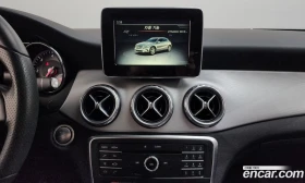 Mercedes-Benz GLA GLA200 d, снимка 13