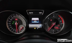 Mercedes-Benz GLA GLA200 d, снимка 8