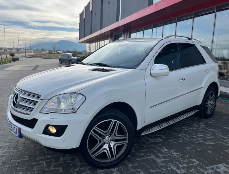 Mercedes-Benz ML 320 Harmann/люк/подгрев, снимка 1 - Автомобили и джипове - 48475935