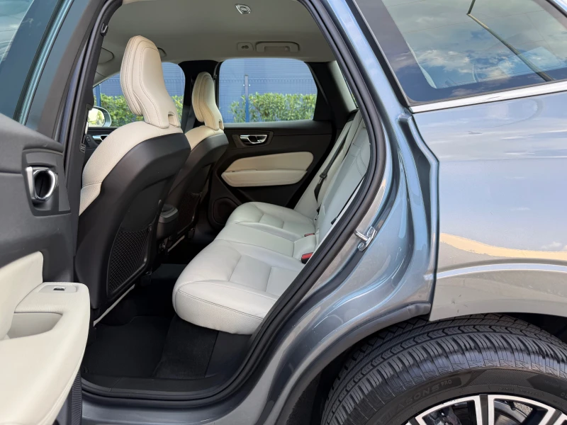 Volvo XC60 MY20| AWD| Mild Hybrid INSCRIPTION ТОП ОБОРУДВАНЕ!, снимка 12 - Автомобили и джипове - 51909802