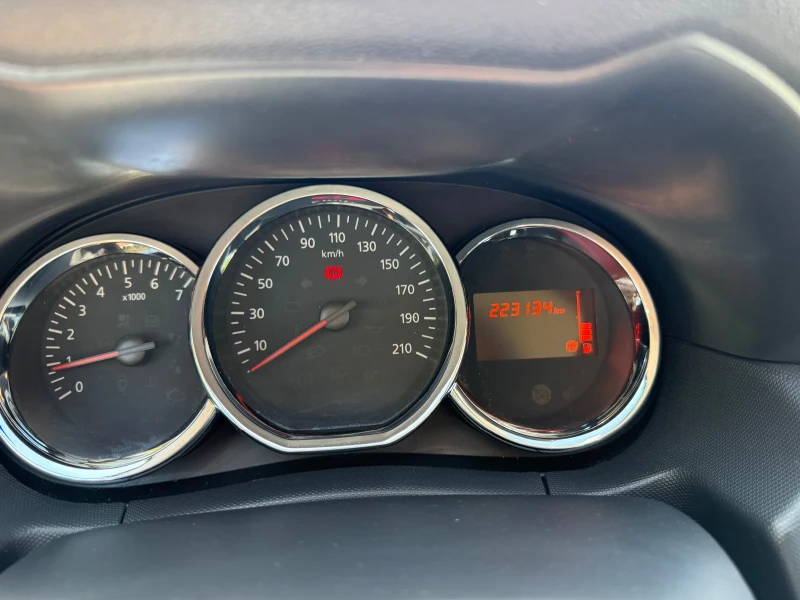 Dacia Duster 1.5DCI - 109к.с., снимка 17 - Автомобили и джипове - 51616462