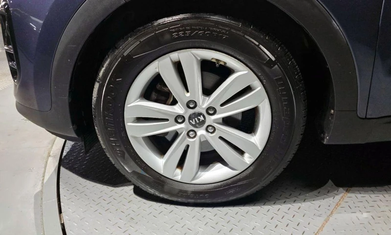 Kia Sportage Diesel 2WD Prestige  * НАЙ-ДОБРА ЦЕНА В БЪЛГАРИЯ* , снимка 5 - Автомобили и джипове - 52035299