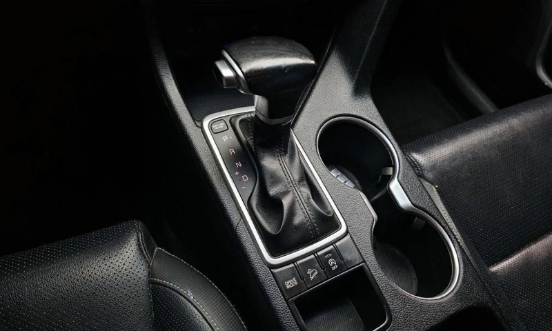 Kia Sportage Diesel 2WD Prestige  * НАЙ-ДОБРА ЦЕНА В БЪЛГАРИЯ* , снимка 9 - Автомобили и джипове - 52035299