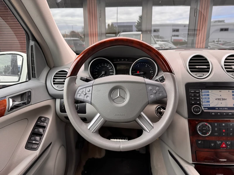 Mercedes-Benz ML 320 CDI AMG KeyLessGO Подгрев bi-Xenon Пружини ЛИЗИНГ, снимка 10 - Автомобили и джипове - 52617627