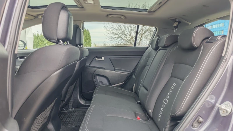Kia Sportage 1.7d, снимка 13 - Автомобили и джипове - 52692154