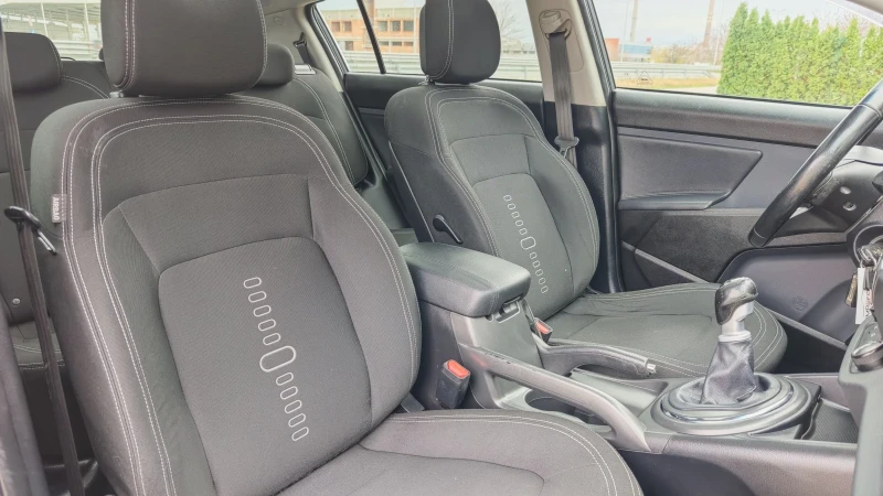 Kia Sportage 1.7d, снимка 14 - Автомобили и джипове - 52692154
