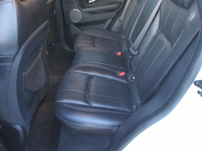 Land Rover Evoque 2, 0D, LUX, 4x4, Подгрев, снимка 12 - Автомобили и джипове - 52919382