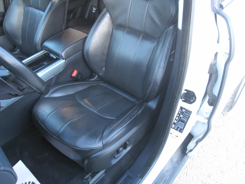 Land Rover Evoque 2, 0D, LUX, 4x4, Подгрев, снимка 10 - Автомобили и джипове - 52919382