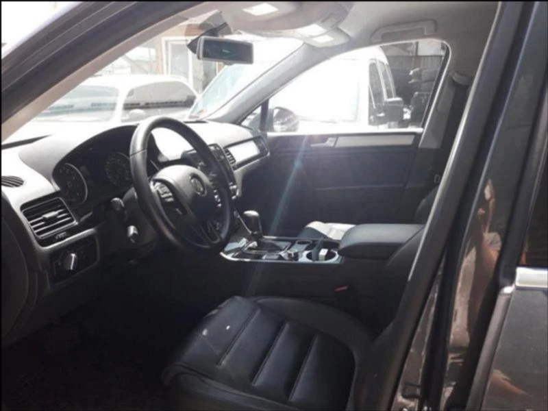 VW Touareg 3.6i 4X4, снимка 9 - Автомобили и джипове - 43393909