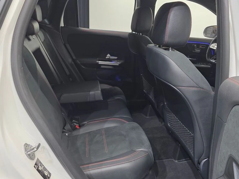 Mercedes-Benz GLA 250 GLA 250!!, Висок клас оборудване !!, , снимка 11 - Автомобили и джипове - 55750880