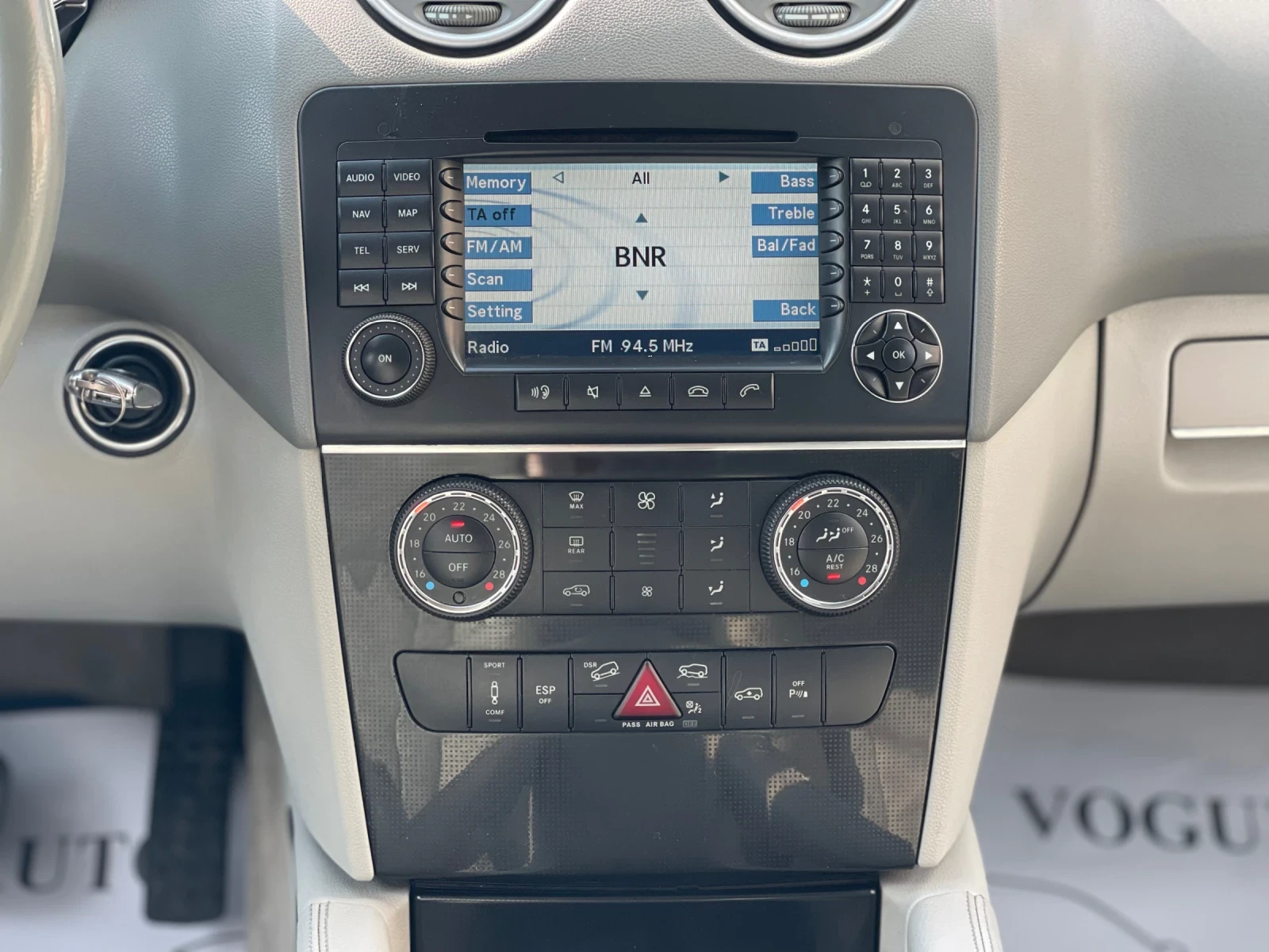 Mercedes-Benz ML 320 CDI* AirMatic* NAVI* PDC - изображение 6