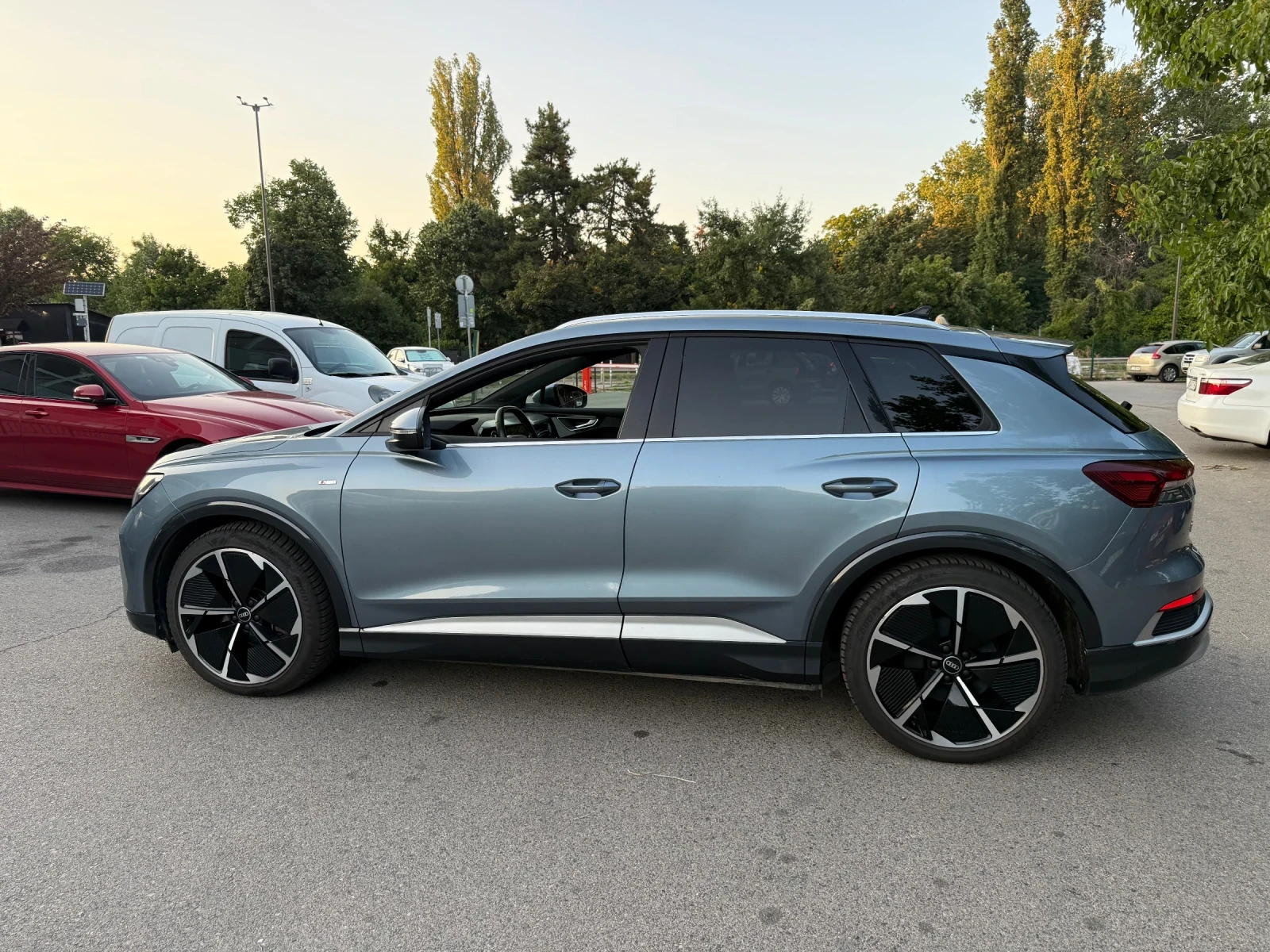 Audi Q4 Etron - изображение 3
