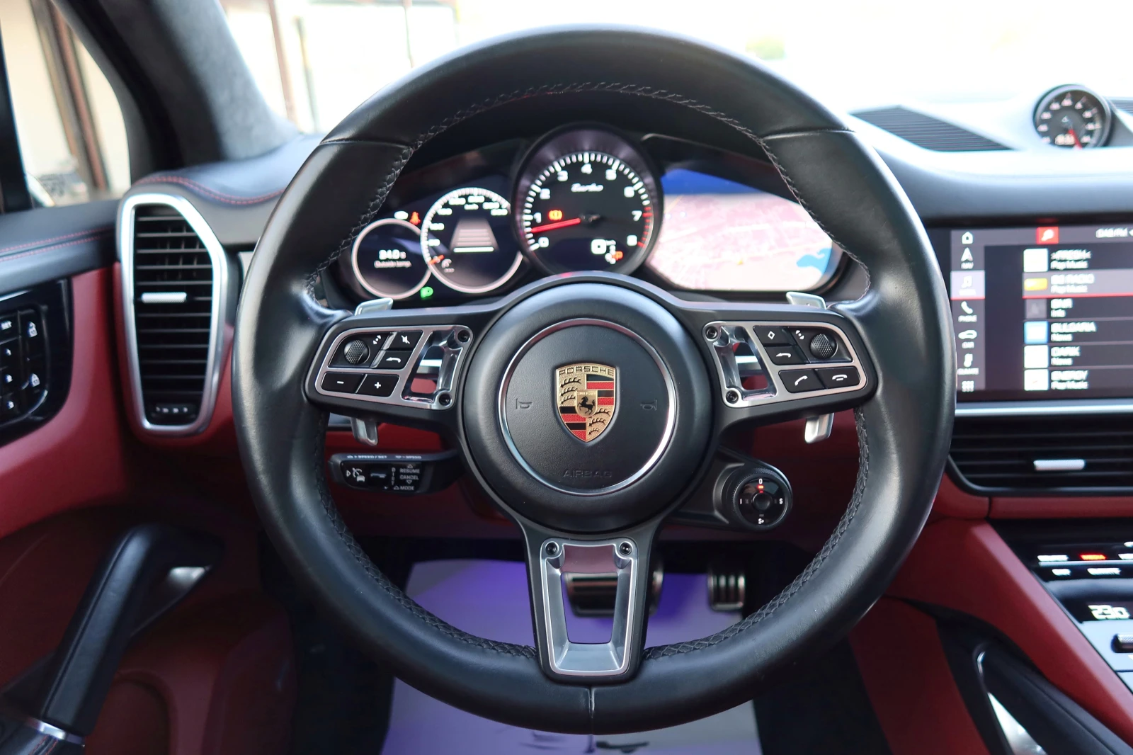Porsche Cayenne TURBO 550к.с* Carbon* Matrix* SportChrono, снимка 11 - Автомобили и джипове - 54429528