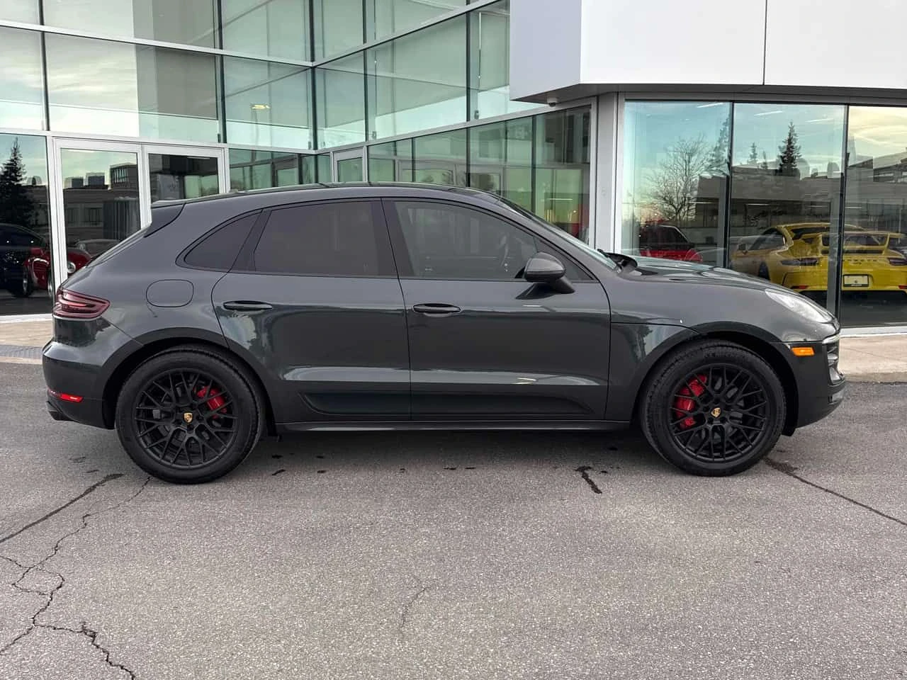 Porsche Macan * GTS * BOSE* PANORAMA* ПОДГРЕВИ* , снимка 3 - Автомобили и джипове - 54580707