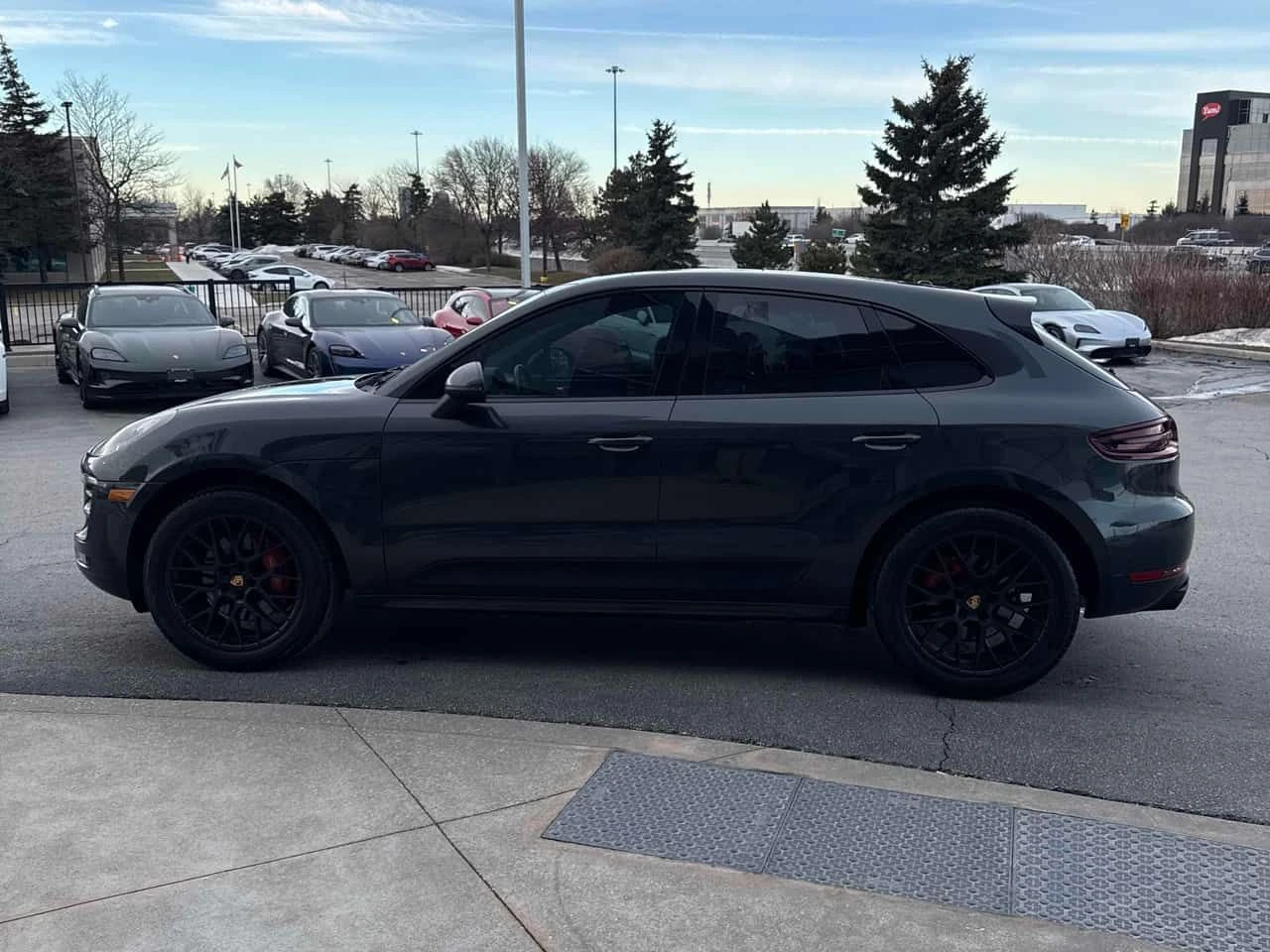 Porsche Macan * GTS * BOSE* PANORAMA* ПОДГРЕВИ* , снимка 2 - Автомобили и джипове - 54580707