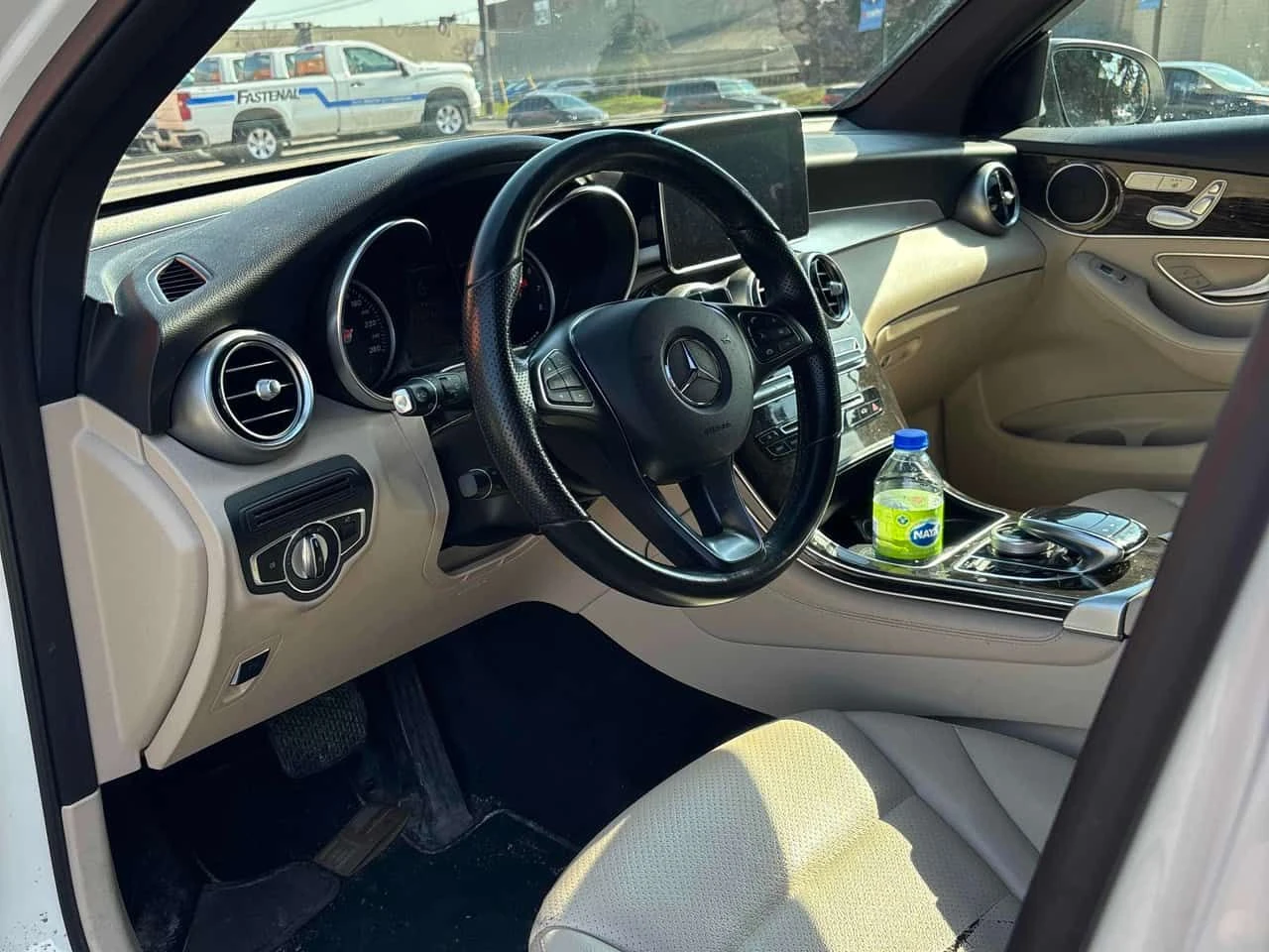 Mercedes-Benz GLC 300 4MATIC/ПАНОРАМА/ПОДГРЕВИ/АВТОФИНАНСИРАНЕ, снимка 7 - Автомобили и джипове - 54728679