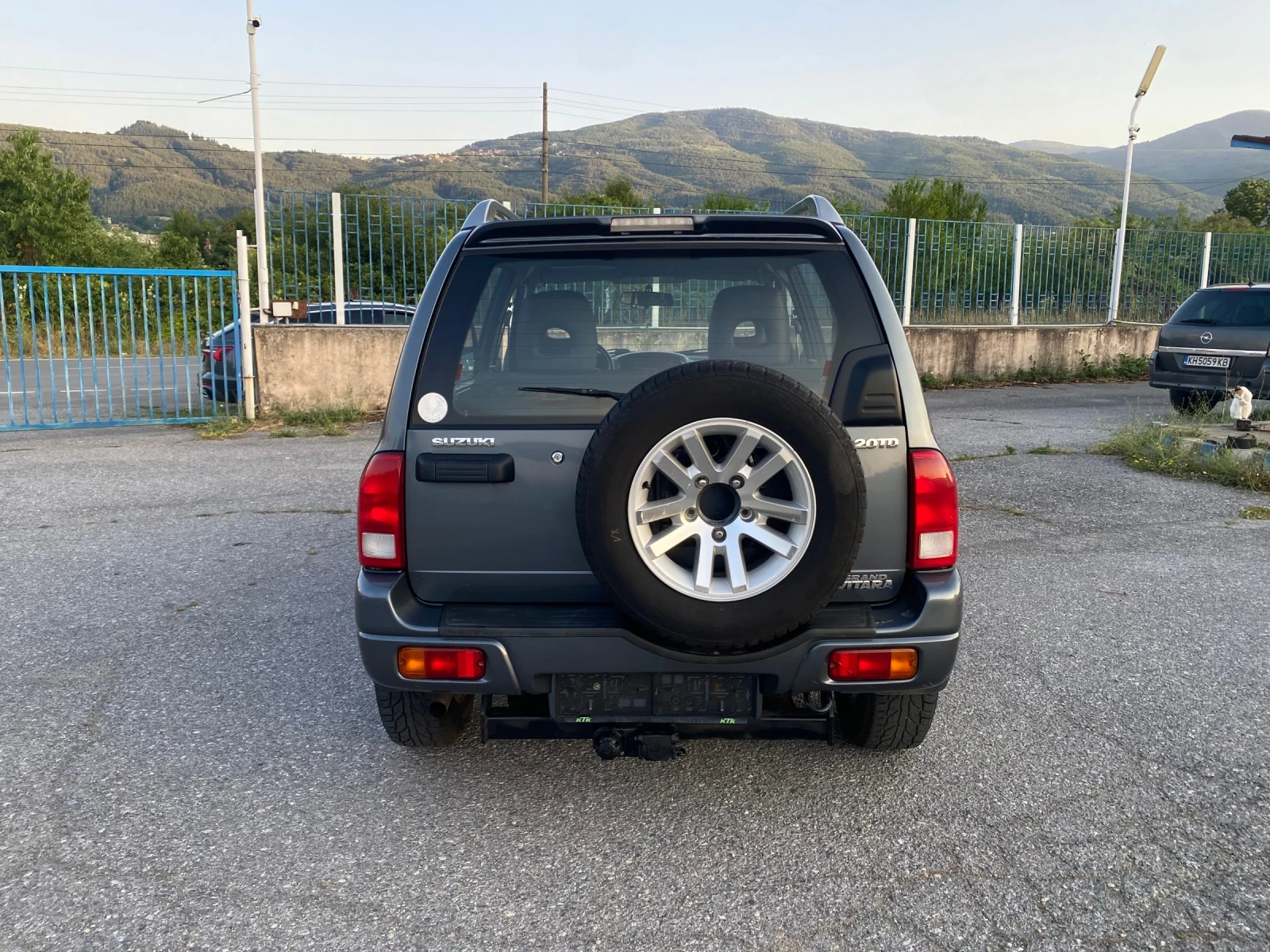 Suzuki Grand vitara 2.0TDI Кожа Климатроник, снимка 5 - Автомобили и джипове - 55511327