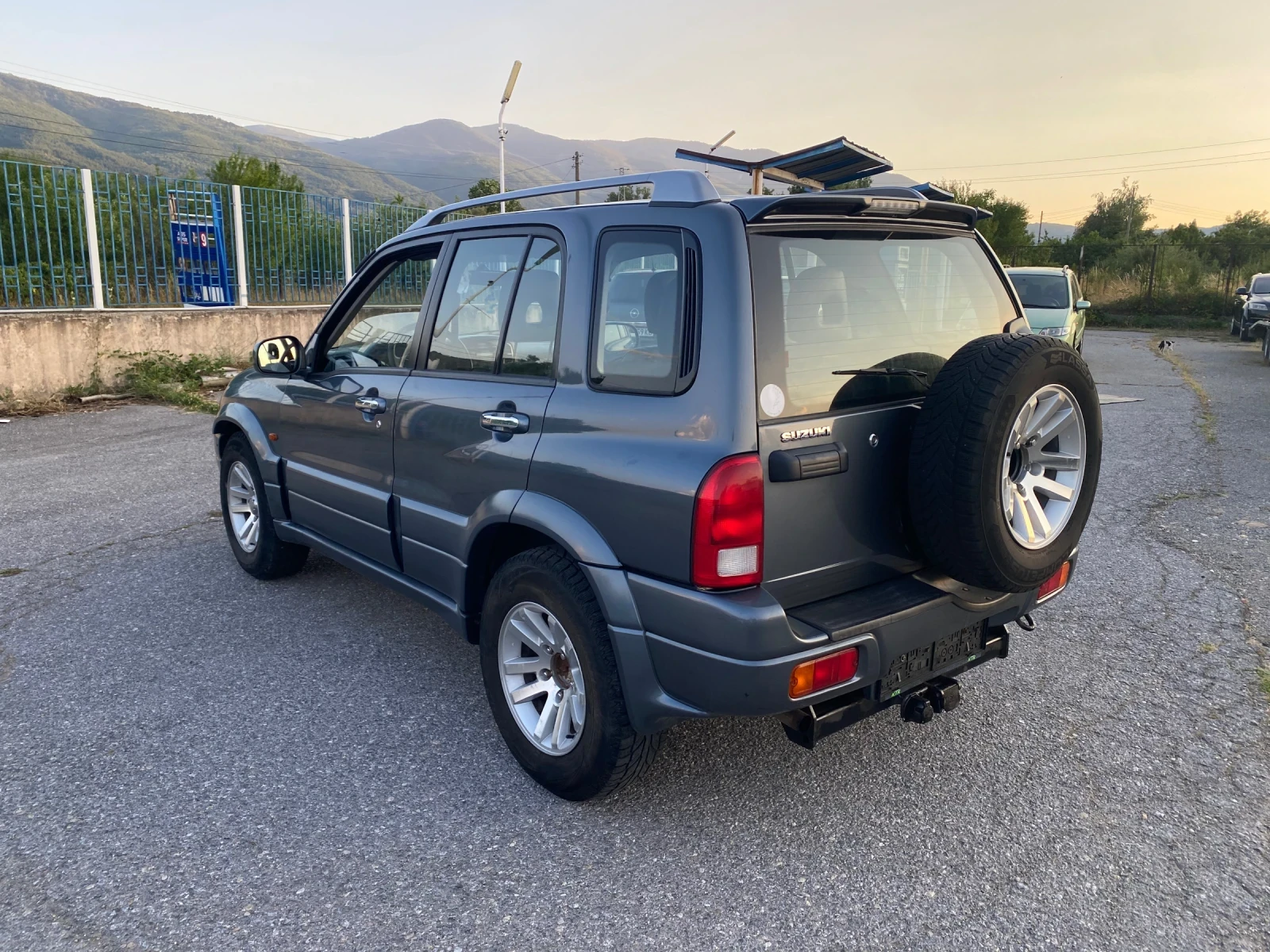 Suzuki Grand vitara 2.0TDI Кожа Климатроник, снимка 4 - Автомобили и джипове - 55511327