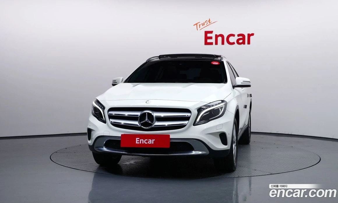 Mercedes-Benz GLA GLA200 d, снимка 3 - Автомобили и джипове - 56122071