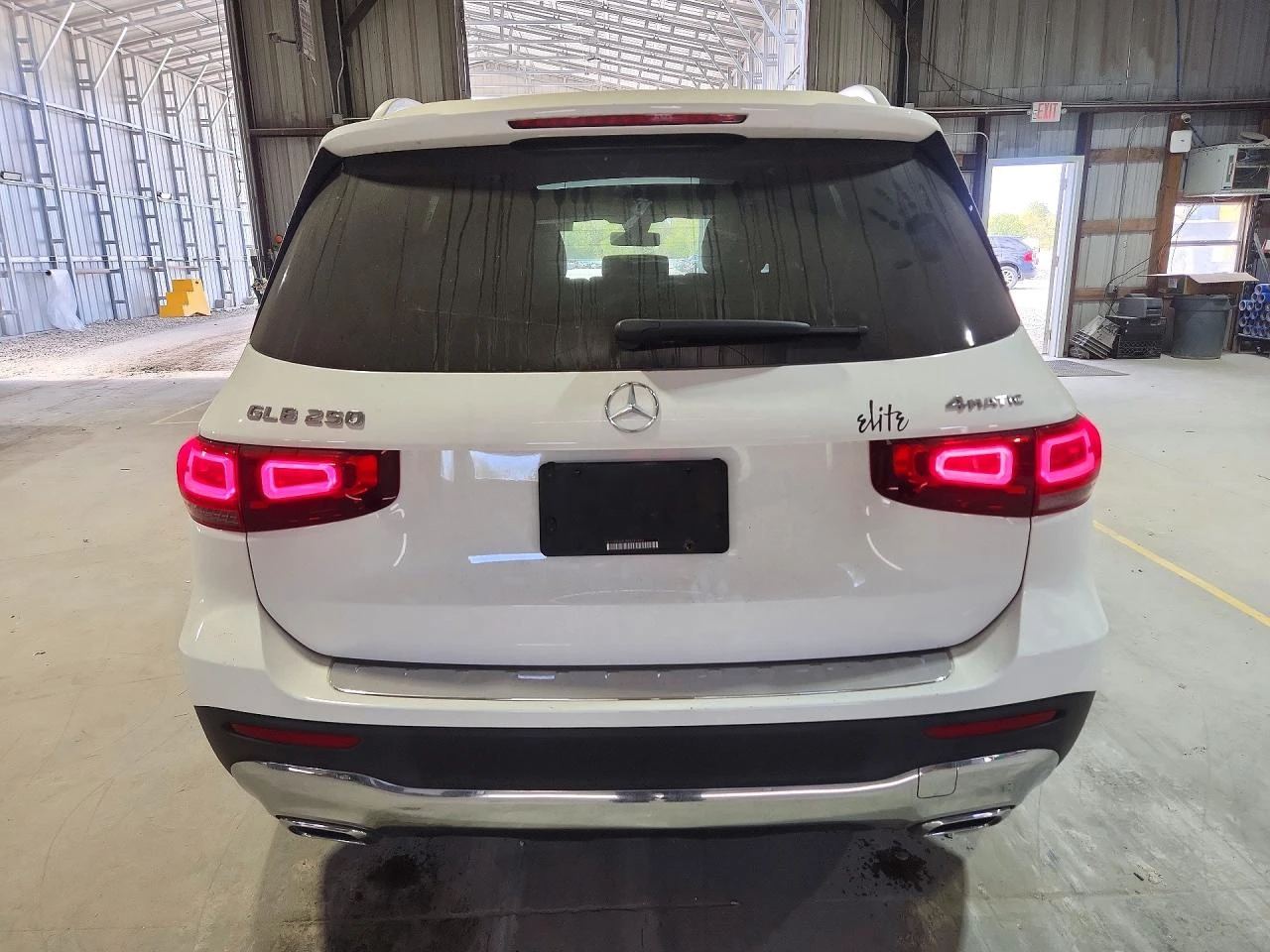 Mercedes-Benz GLB 2.0l 250 4Matic, снимка 6 - Автомобили и джипове - 56710823