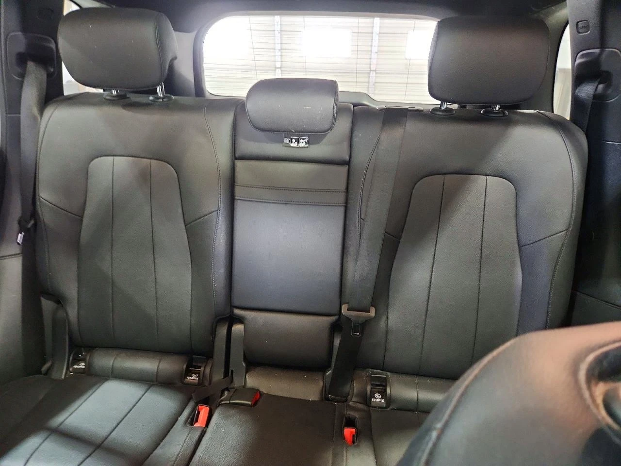 Mercedes-Benz GLB 2.0l 250 4Matic, снимка 10 - Автомобили и джипове - 56710823