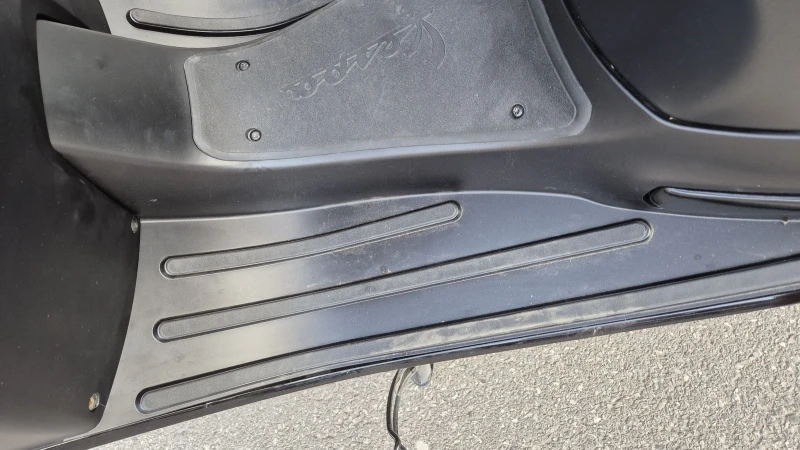 Vespa 300 BLACK EDITION, снимка 15 - Мотоциклети и мототехника - 52581214