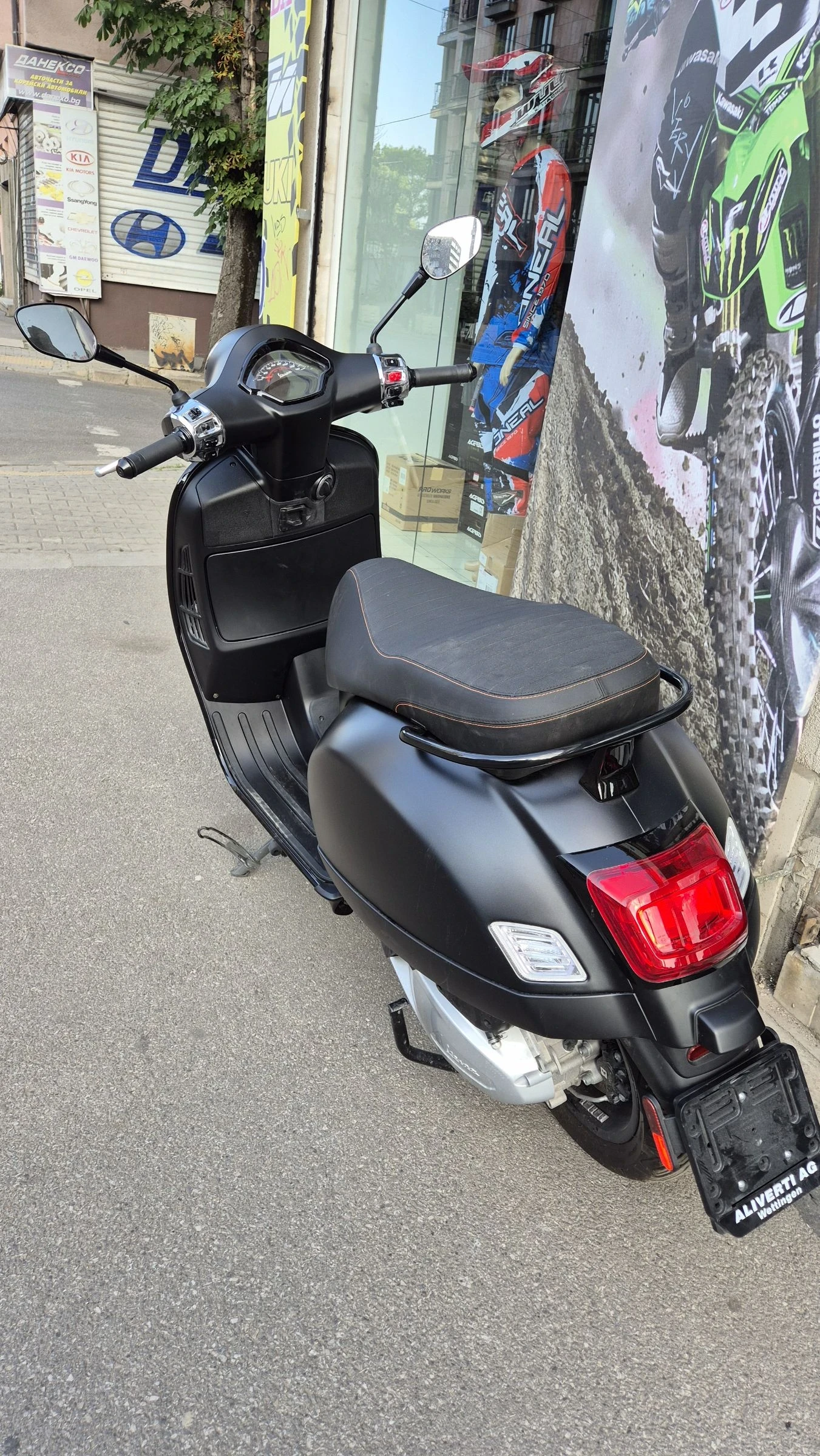 Vespa 300 BLACK EDITION | Mobile.bg   16
