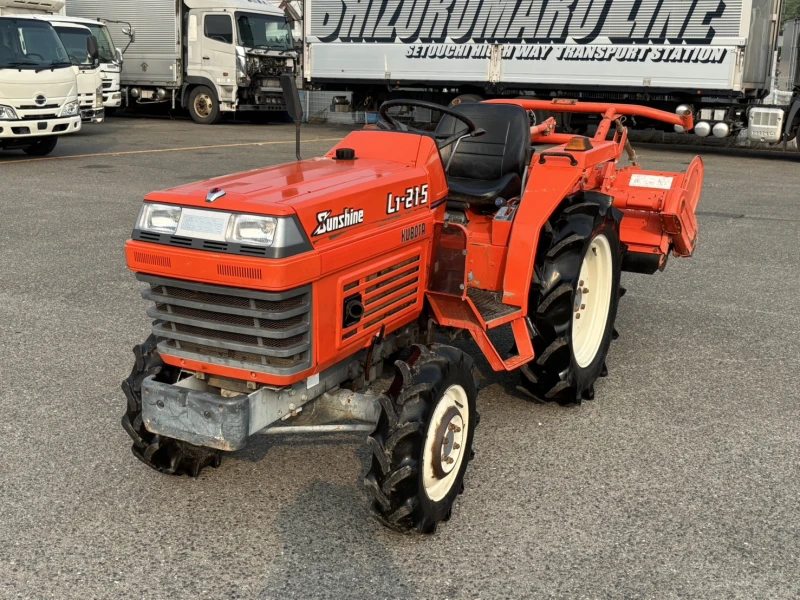 Трактор Kubota L1-215
