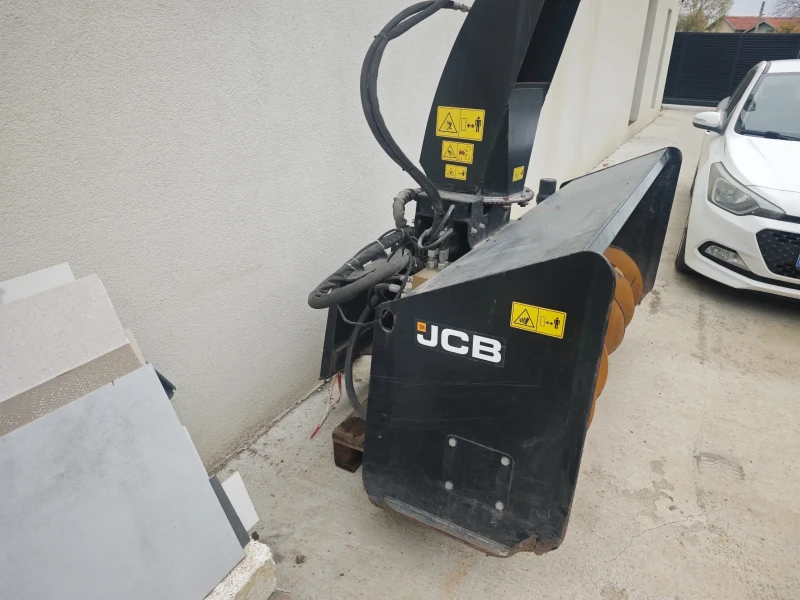 Други специализирани машини JCB Роторен снегорин за мини челен товарач