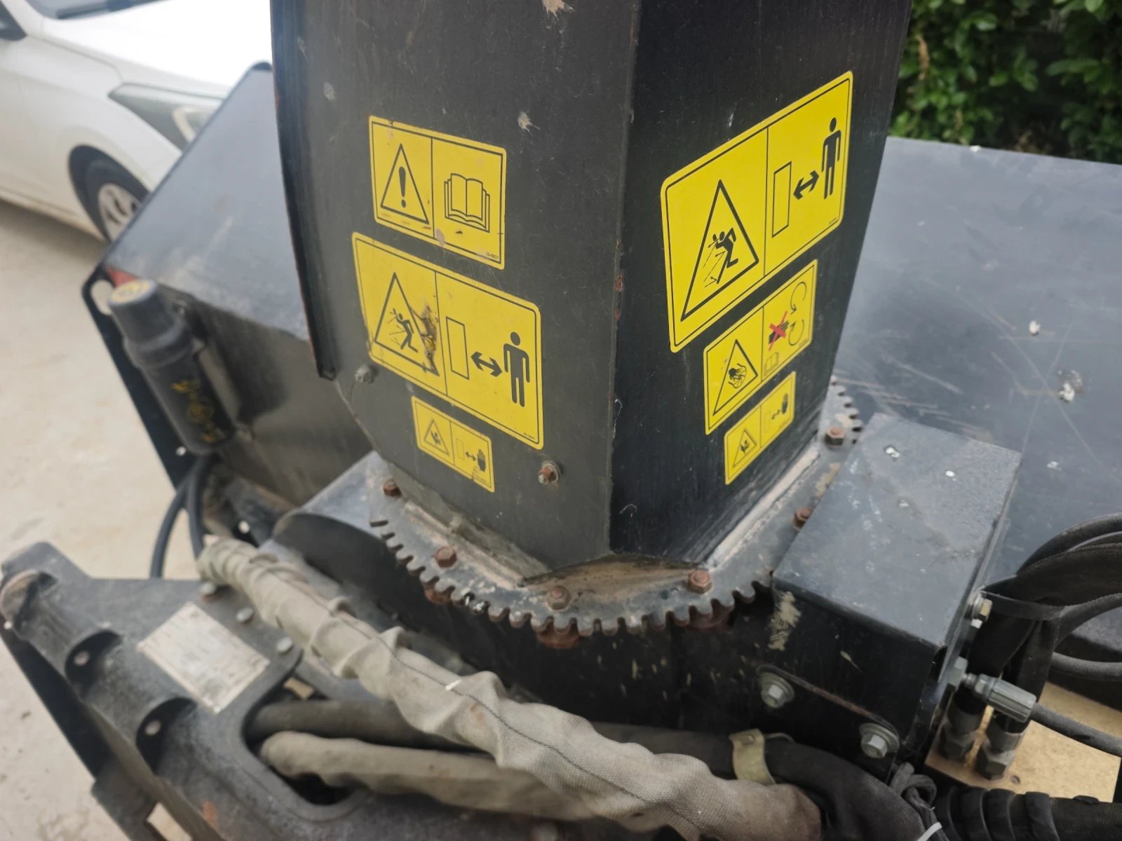 Други специализирани машини JCB Роторен снегорин за мини челен товарач - изображение 4