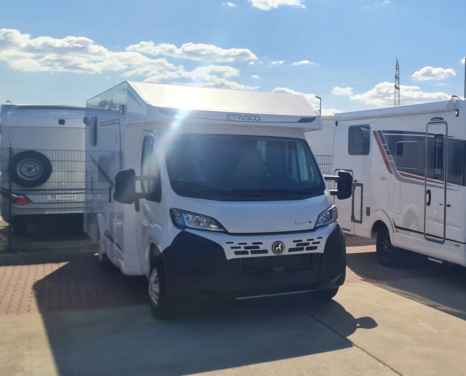 Кемпер HYMER / ERIBA Etrusco 69SB Type X СОЛАР КЛИМАТИК - изображение 2