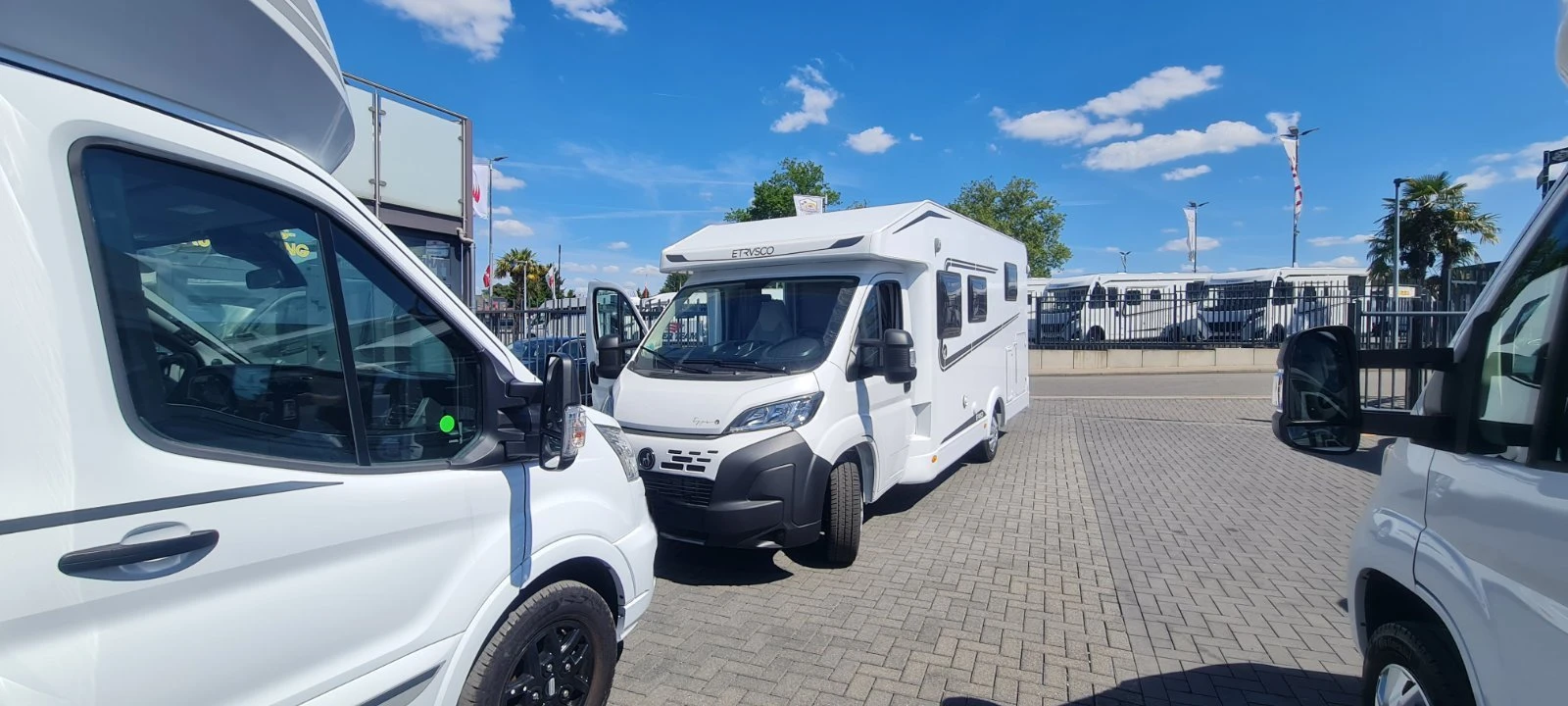 Кемпер HYMER / ERIBA Etrusco 69SB Type X СОЛАР КЛИМАТИК - изображение 4