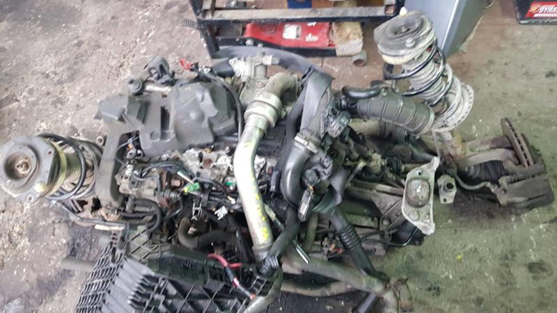 Двигател за Renault Megane, снимка 1 - Части - 20442251