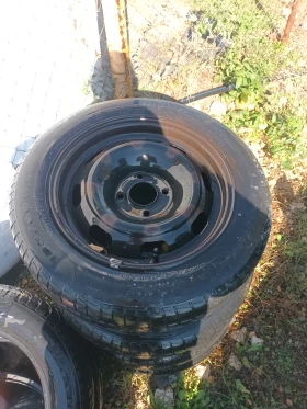 Гуми с джанти Pirelli 185/60R15, снимка 1
