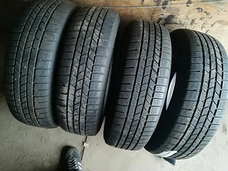 Гуми Зимни 225/75R16, снимка 2 - Гуми и джанти - 23632263