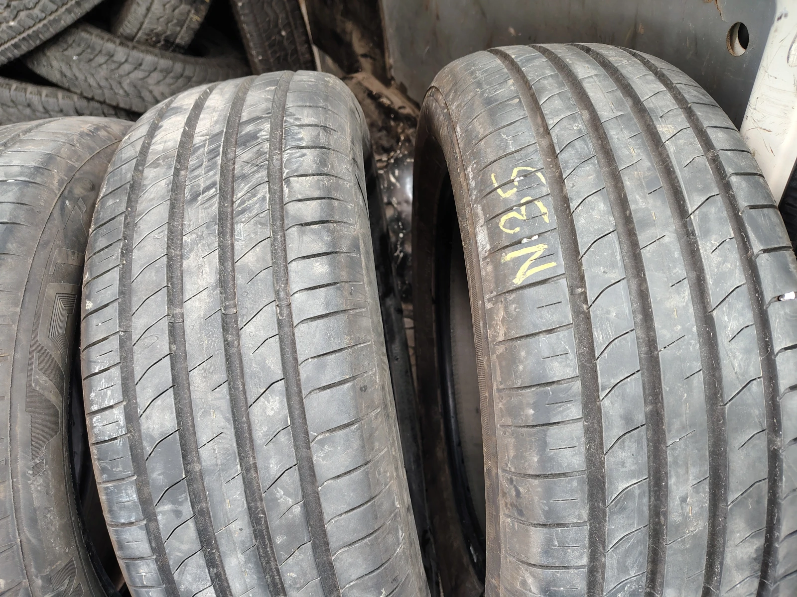 Гуми Летни 205/60R16, снимка 3 - Гуми и джанти - 53729858