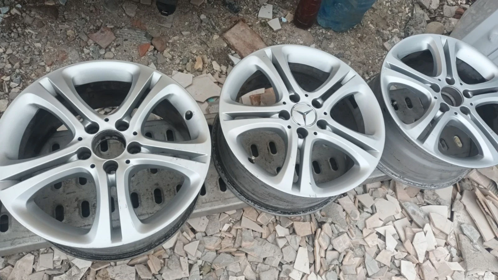 Джанти за Mercedes-Benz A 220, снимка 3 - Гуми и джанти - 54050795